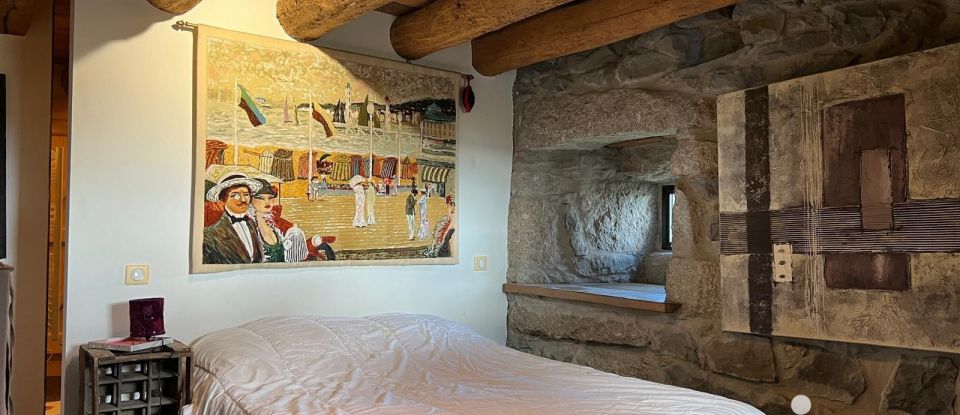 Traditional house 7 rooms of 150 m² in Saint-Urcize (15110)