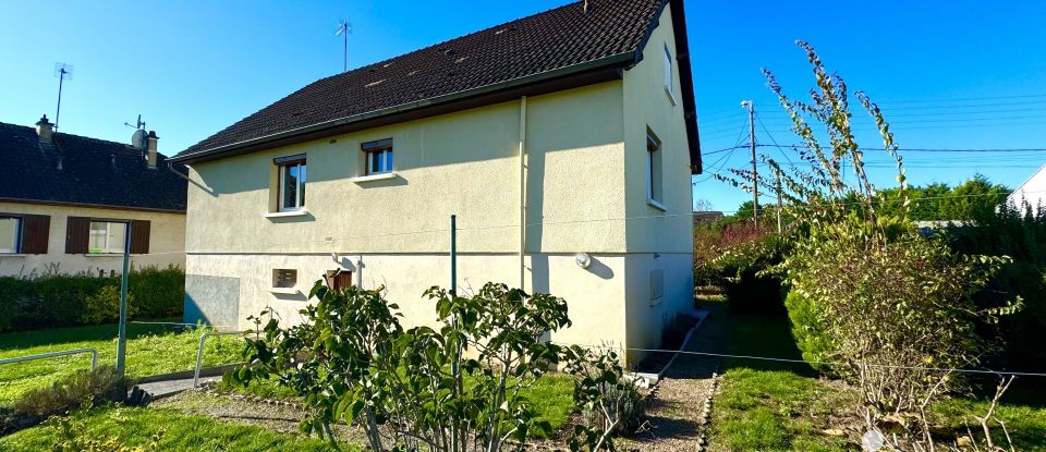 Maison 6 pièces de 102 m² à Cosne-Cours-sur-Loire (58200)