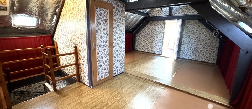 Maison 6 pièces de 102 m² à Cosne-Cours-sur-Loire (58200)