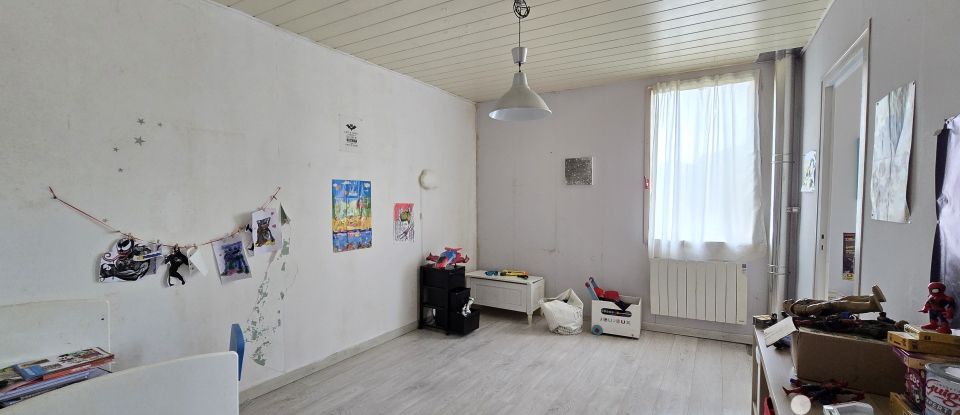 Maison 7 pièces de 202 m² à Langoiran (33550)