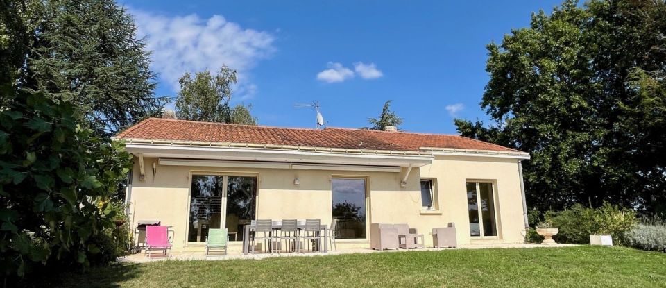 Maison 5 pièces de 95 m² à SAINT-CRESPIN-SUR-MOINE (49230)