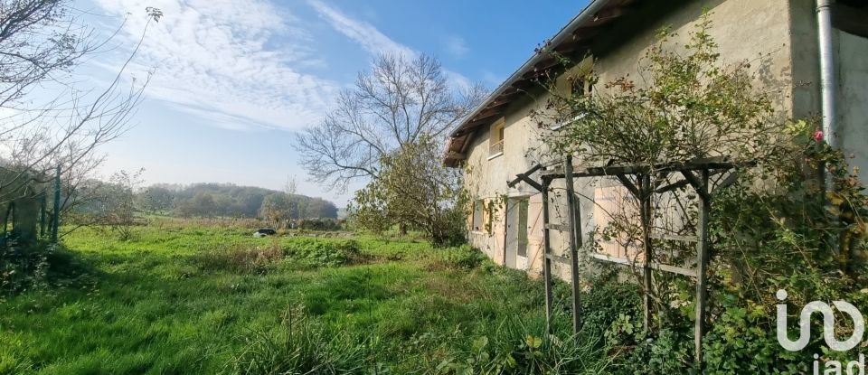 Farm 9 rooms of 270 m² in Saint-Martin-le-Châtel (01310)