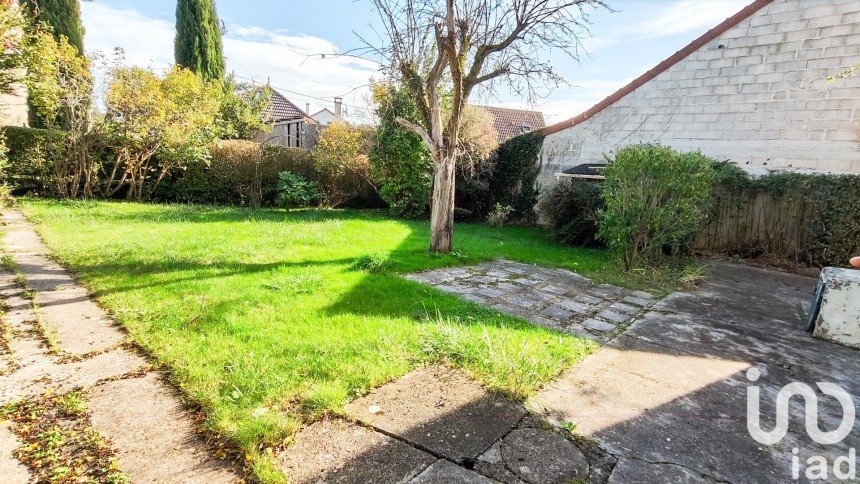 House 3 rooms of 80 m² in Ozoir-la-Ferrière (77330)