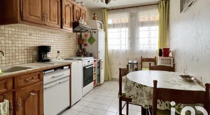 Apartment 3 rooms of 58 m² in Avon (77210)