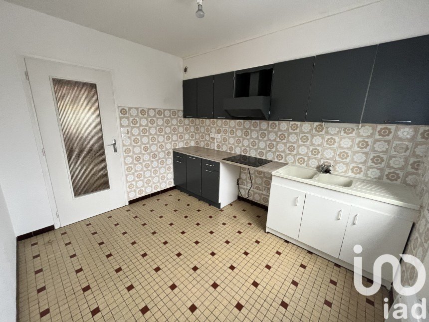 Apartment 3 rooms of 69 m² in Loriol-sur-Drôme (26270)