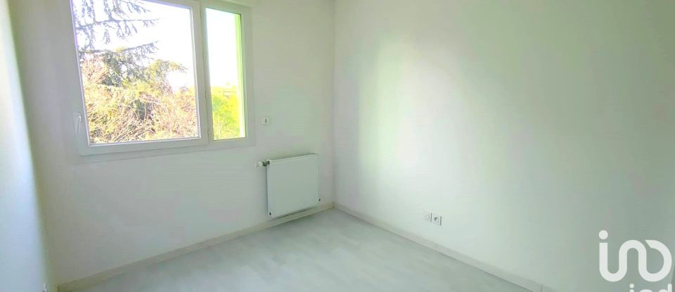 Apartment 3 rooms of 58 m² in Saint-Priest (69800)