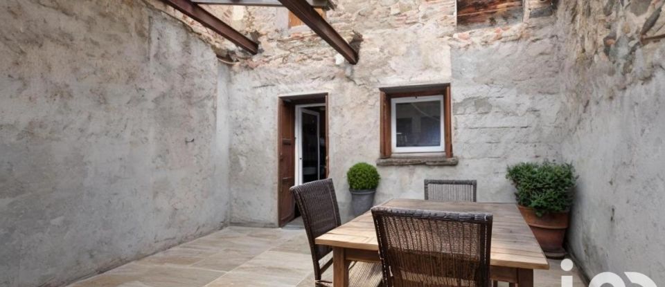 Village house 5 rooms of 110 m² in Prades (66500)