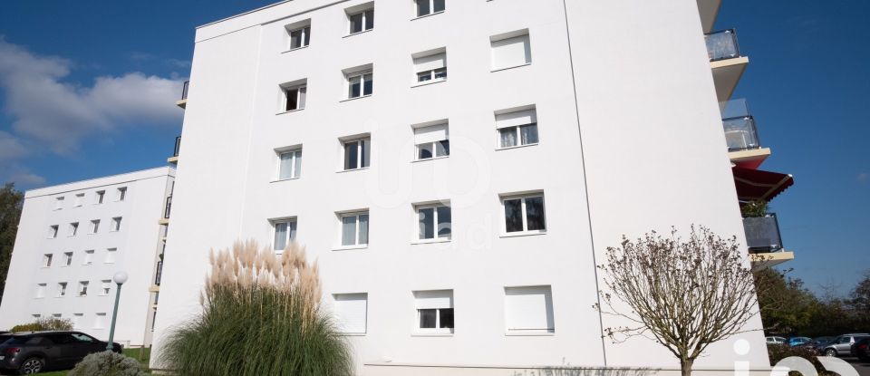 Maison 3 pièces de 77 m² à Moret Loing et Orvanne (77250)