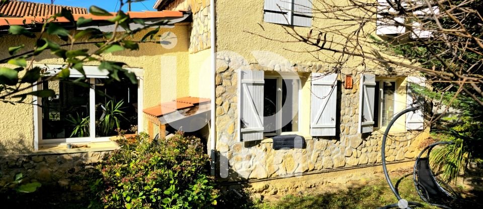 Maison de village 5 pièces de 126 m² à Tournay (65190)