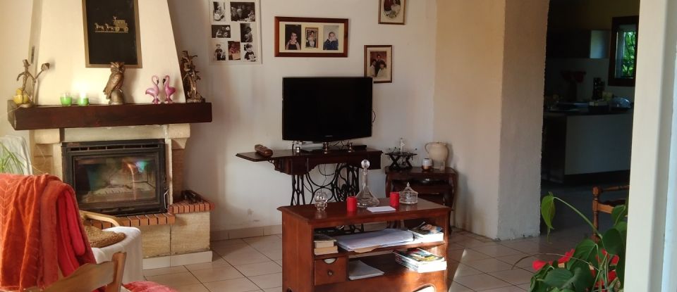 Country house 5 rooms of 158 m² in Casseuil (33190)