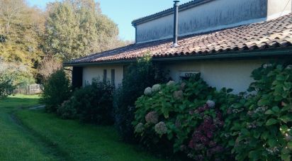 Country house 5 rooms of 158 m² in Casseuil (33190)