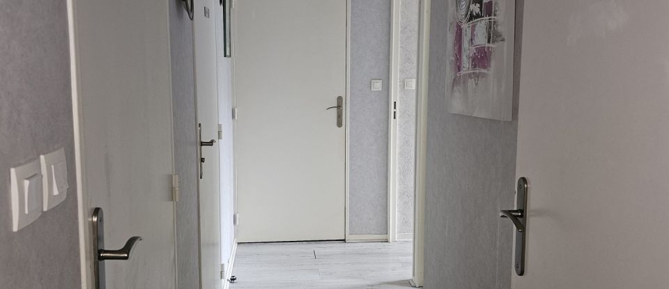 Appartement 3 pièces de 70 m² à Valenciennes (59300)