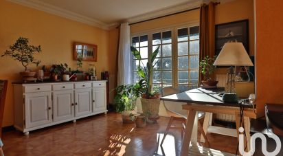 Traditional house 6 rooms of 159 m² in Saint-Avé (56890)