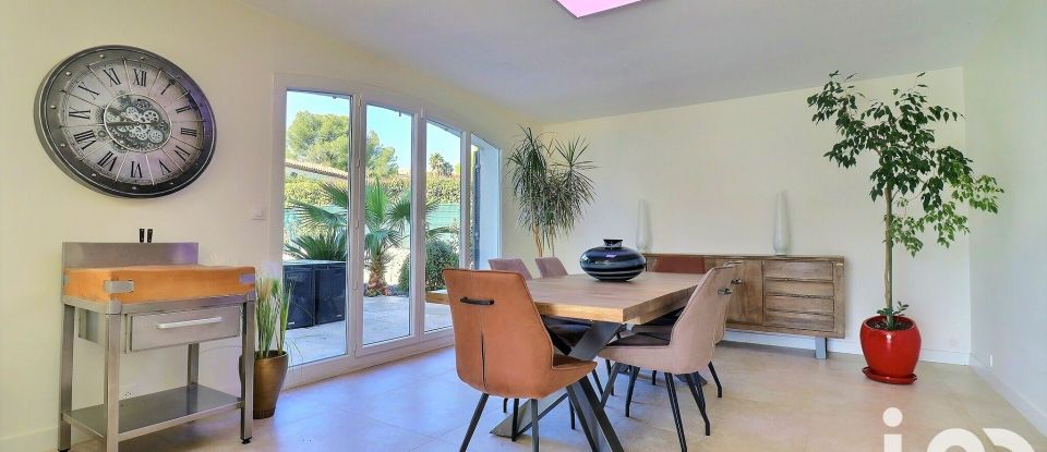 House 5 rooms of 208 m² in Marseille (13013)