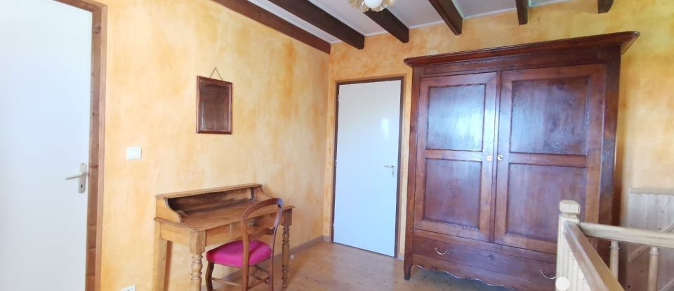 Maison de campagne 7 pièces de 180 m² à - (01260)