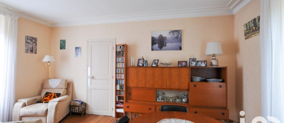 House 5 rooms of 104 m² in Saint-Maur-des-Fossés (94100)