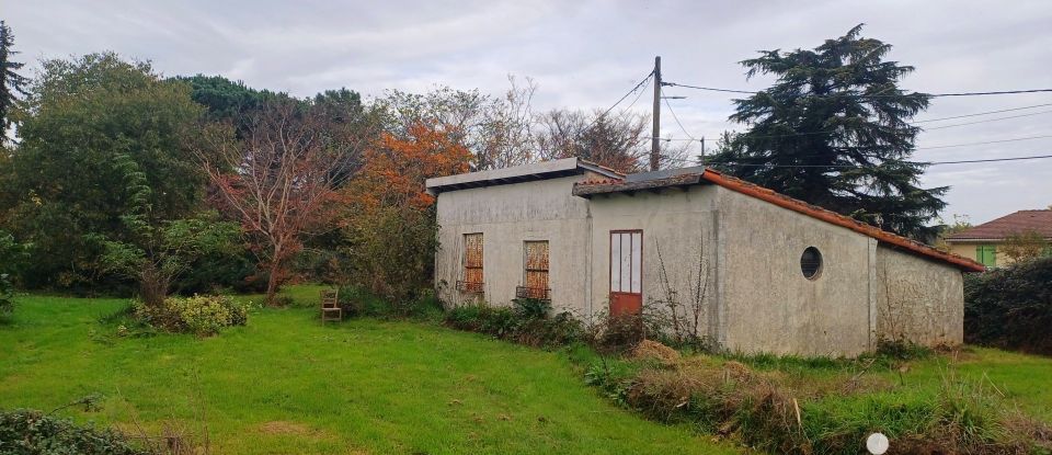 Traditional house 3 rooms of 93 m² in Saint-Denis-de-Pile (33910)