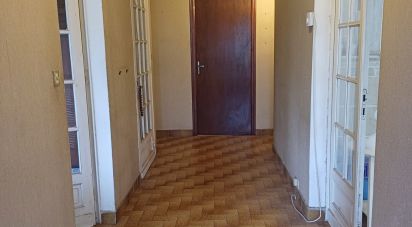 Traditional house 3 rooms of 93 m² in Saint-Denis-de-Pile (33910)