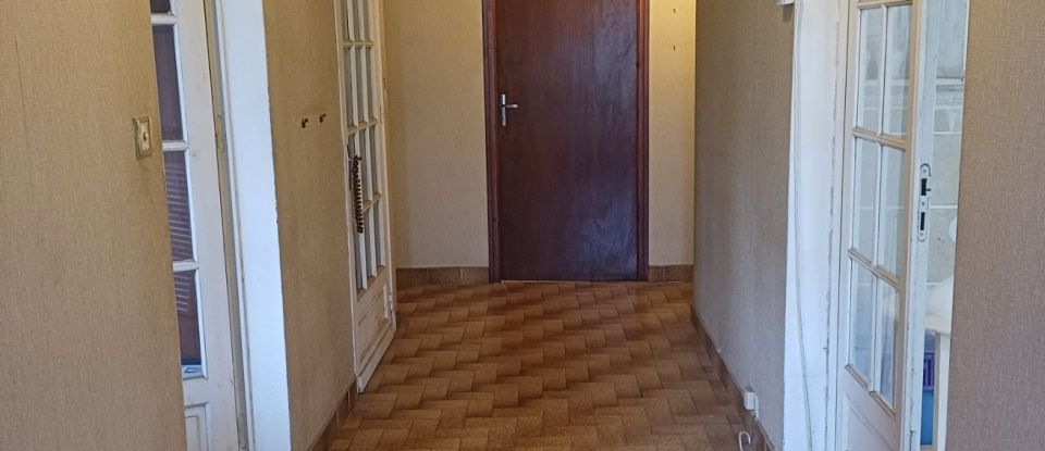 Traditional house 3 rooms of 93 m² in Saint-Denis-de-Pile (33910)