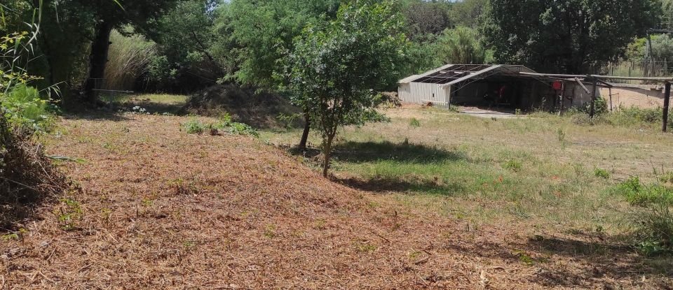 Terrain de 2 871 m² à Grimaud (83310)