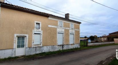 Maison de village 4 pièces de 102 m² à Le Seure (17770)