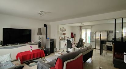 Pavilion 4 rooms of 96 m² in Mamers (72600)