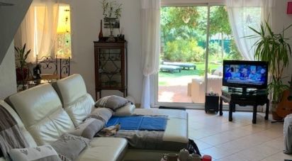 Maison 5 pièces de 87 m² à Hyères (83400)