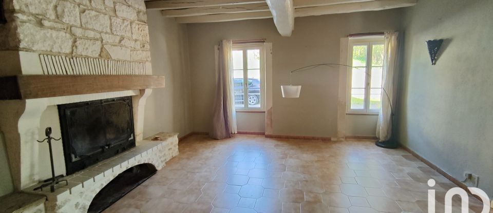 House 4 rooms of 130 m² in Escamps (89240)