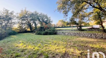 Terrain de 3 800 m² à Châteauneuf-Grasse (06740)