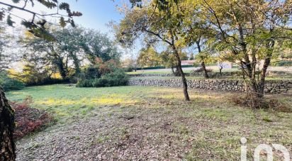 Terrain de 3 800 m² à Châteauneuf-Grasse (06740)