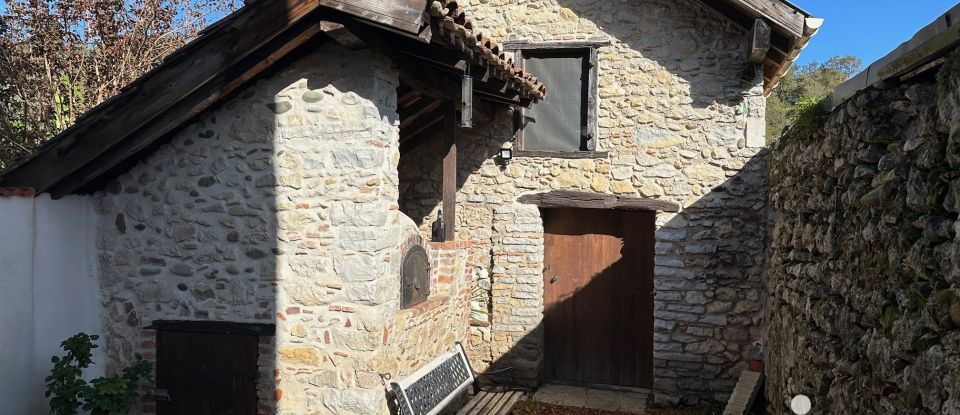 Maison de campagne 5 pièces de 138 m² à Sorde-l'Abbaye (40300)