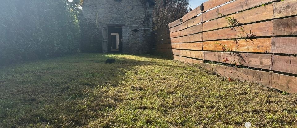 Maison de campagne 5 pièces de 138 m² à Sorde-l'Abbaye (40300)