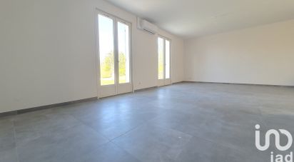 House 4 rooms of 89 m² in La Roche-Noire (63800)