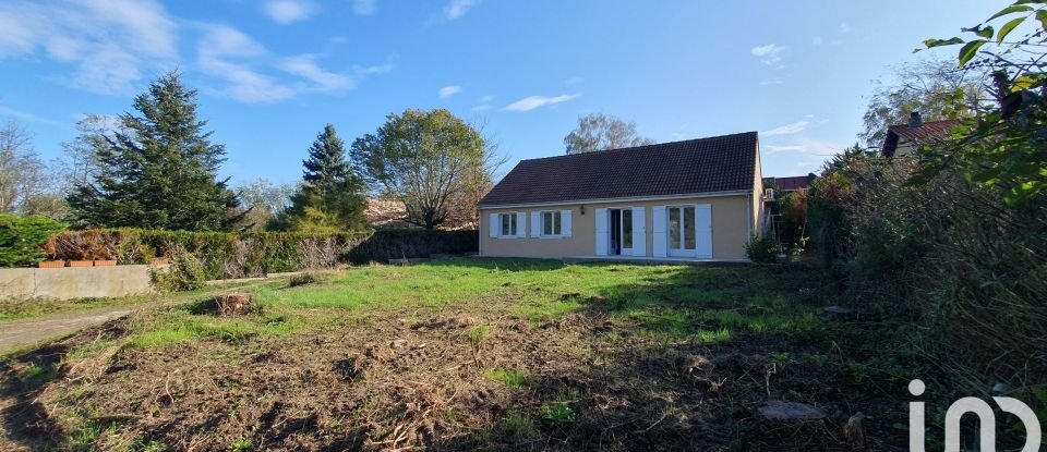 House 4 rooms of 89 m² in La Roche-Noire (63800)