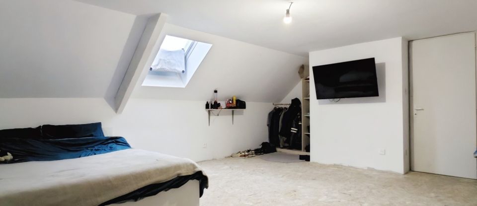 Maison 8 pièces de 141 m² à Fressin (62140)