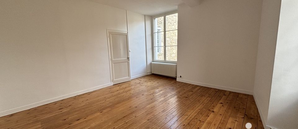 Maison de ville 6 pièces de 129 m² à Fontenay-le-Comte (85200)