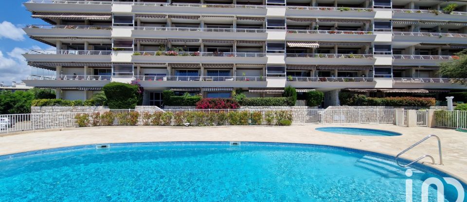 Appartement 3 pièces de 65 m² à Saint-Laurent-du-Var (06700)