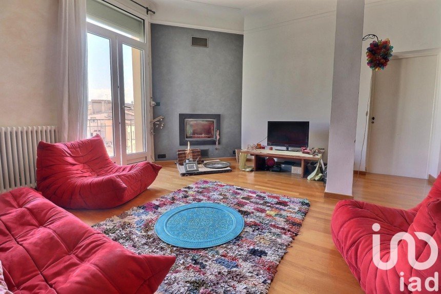 Appartement 6 pièces de 156 m² à Aix-en-Provence (13100)