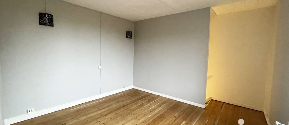 Maison 2 pièces de 42 m² à Seclin (59113)