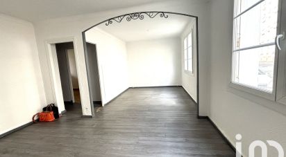 Apartment 2 rooms of 48 m² in Saint-Raphaël (83700)