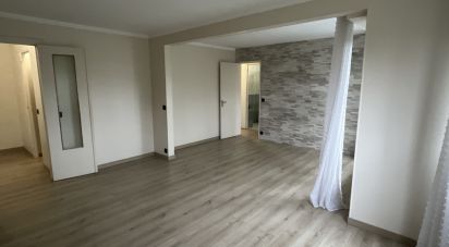 Appartement 5 pièces de 88 m² à Chilly-Mazarin (91380)