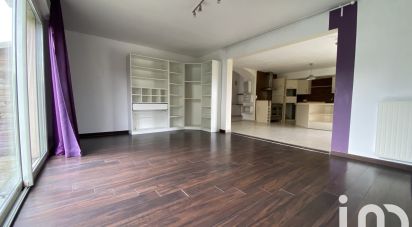 Maison 8 pièces de 215 m² à Mettray (37390)