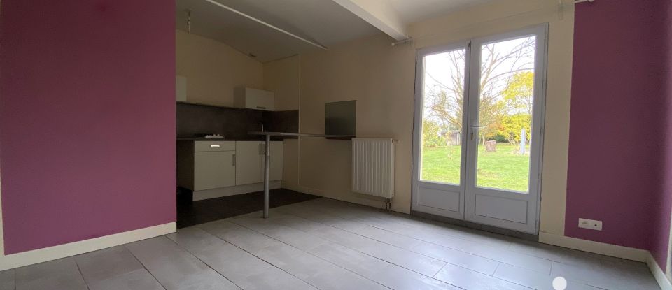 Maison 8 pièces de 215 m² à Mettray (37390)