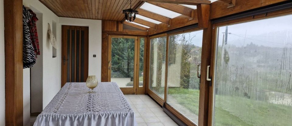 House 6 rooms of 142 m² in Le Clerjus (88240)