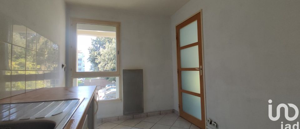 Apartment 2 rooms of 59 m² in La Rochelle (17000)