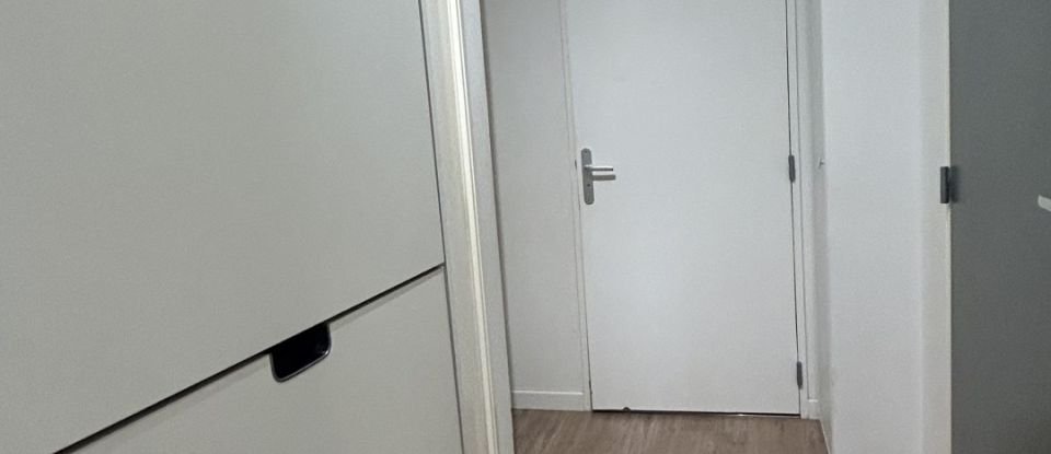 Appartement 4 pièces de 71 m² à Bagnolet (93170)