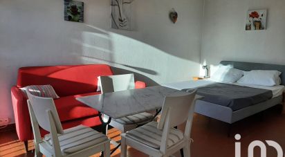 Studio 1 pièce de 27 m² à Gréoux-les-Bains (04800)