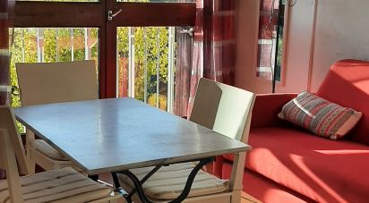 Studio 1 room of 27 m² in Gréoux-les-Bains (04800)