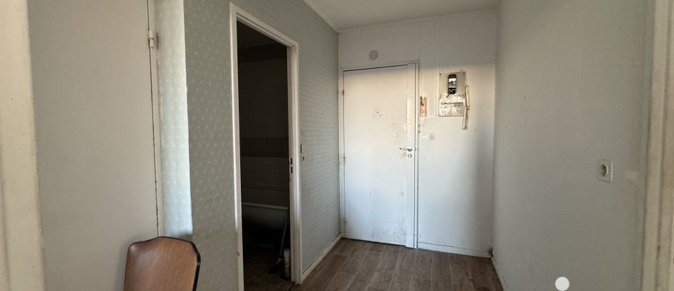 Appartement 3 pièces de 52 m² à Sin-le-Noble (59450)