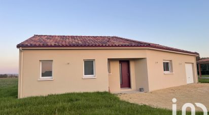 Pavillon 4 pièces de 94 m² à Cours-de-Pile (24520)